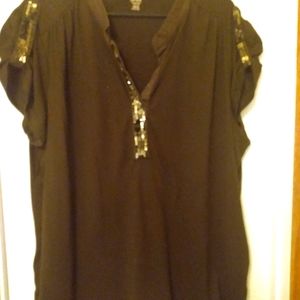 Short sleeve embellished top